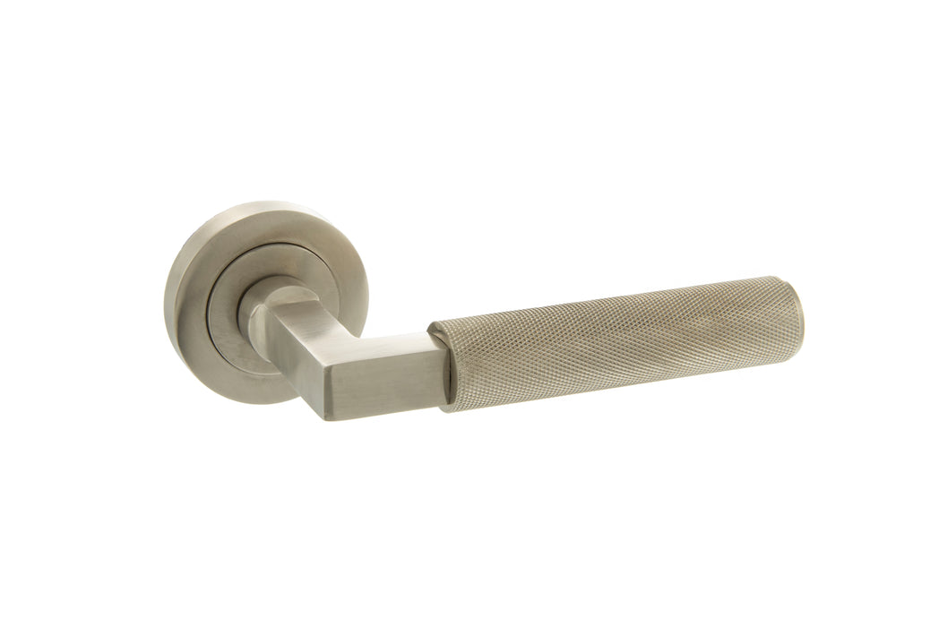 Millhouse Brass Cartwright Knurled Lever Door Handle on Round Rose - Satin Nickel