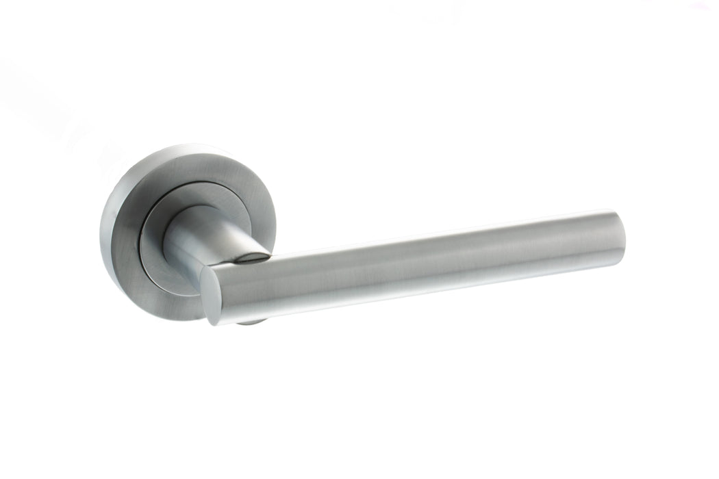 STATUS Nebraska Lever Door Handle on Round Rose - Satin Chrome