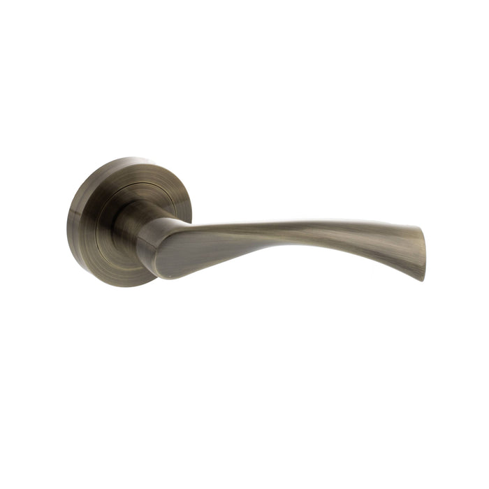 STATUS Colorado Lever Door Handle on Round Rose - Antique Brass