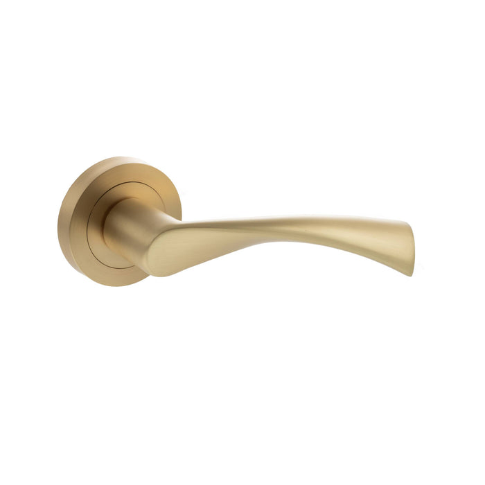 STATUS Colorado Lever Door Handle on Round Rose - Satin Brass