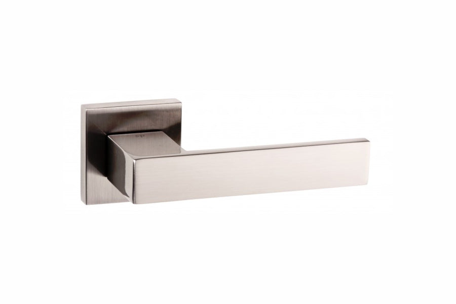 Senza Pari Panetti Lever Door Handle on Flush Square Rose - Satin Nickel