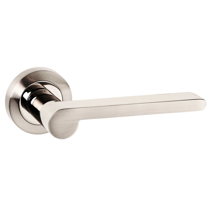 Senza Pari Darrio Lever Door Handle on Round Rose - Satin Nickel/Polished Nickel