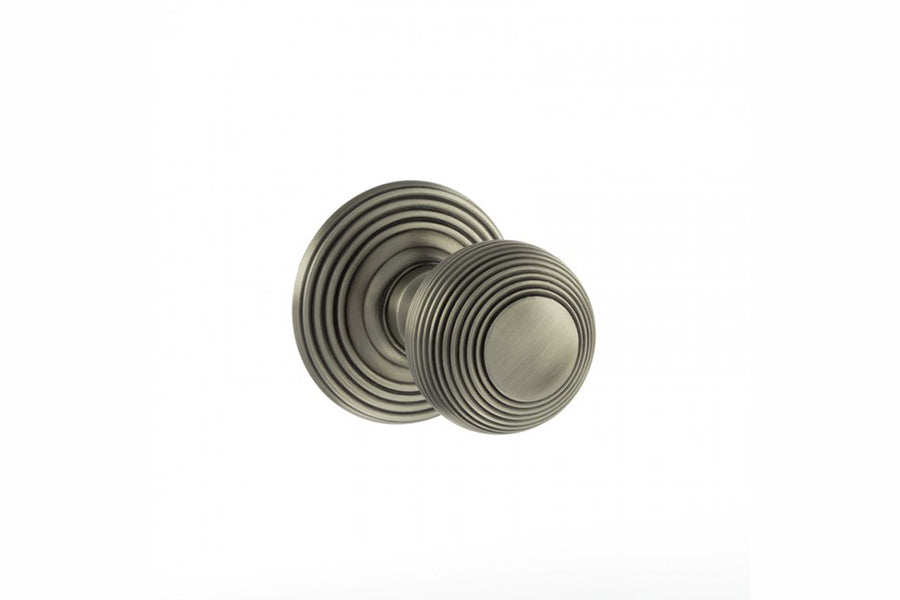 Old English Ripon Solid Brass Reeded Beehive Mortice Door Knob on Concealed Fix Rose - Matt Gun Metal